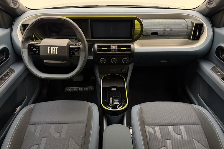 Vehicle Image 15