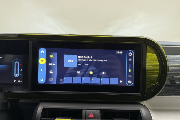 Vehicle Image 22