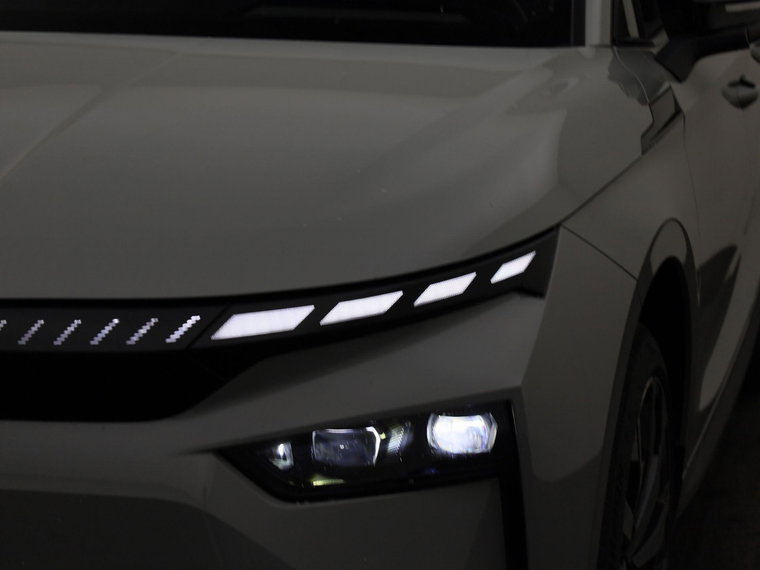 Vehicle Image 40