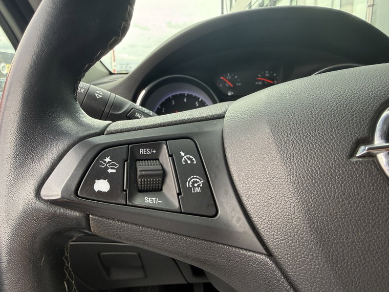 Vehicle Image 17
