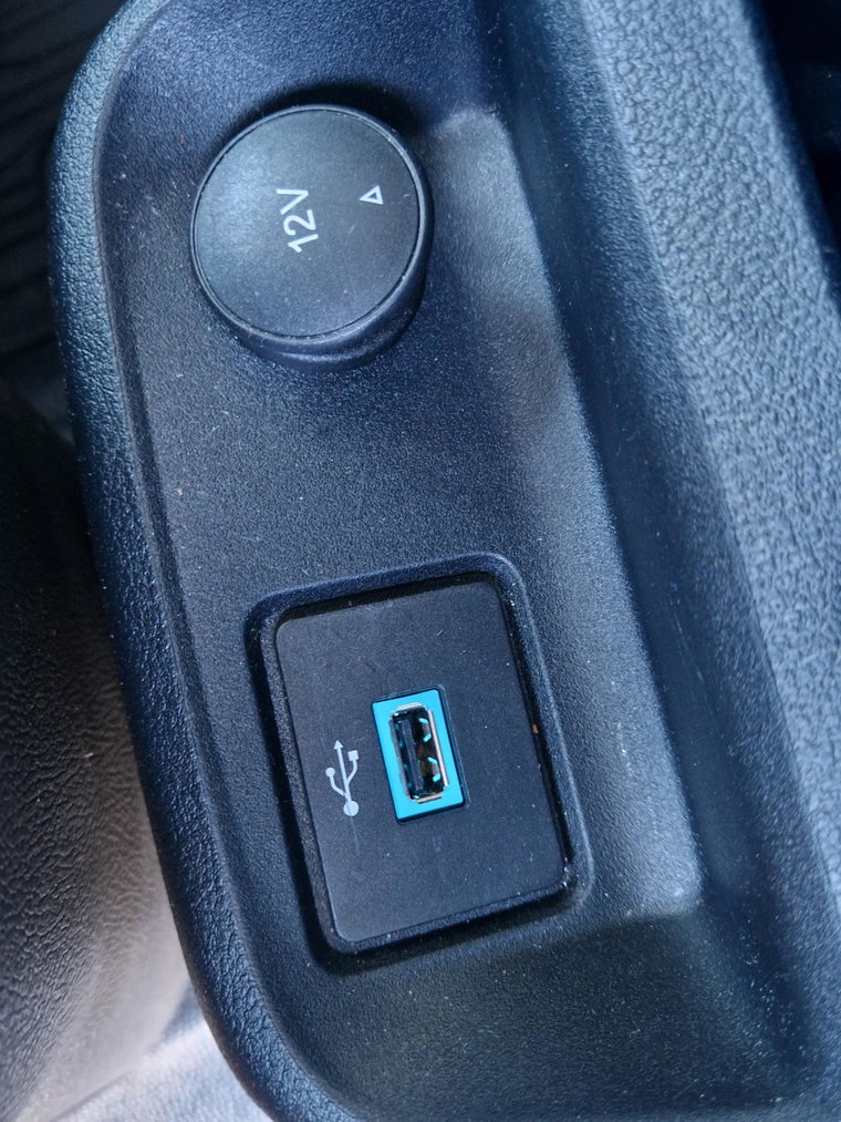 Vehicle Image 17