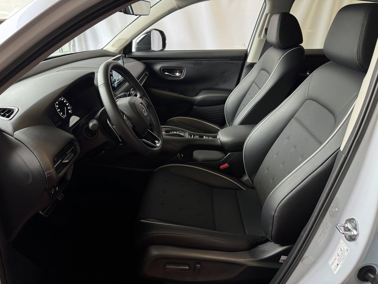 Vehicle Image 19
