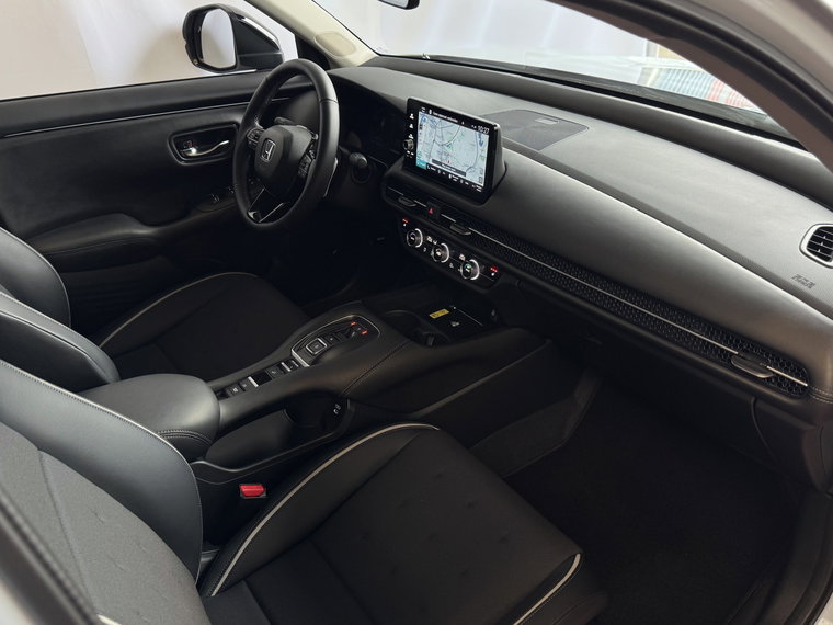 Vehicle Image 35