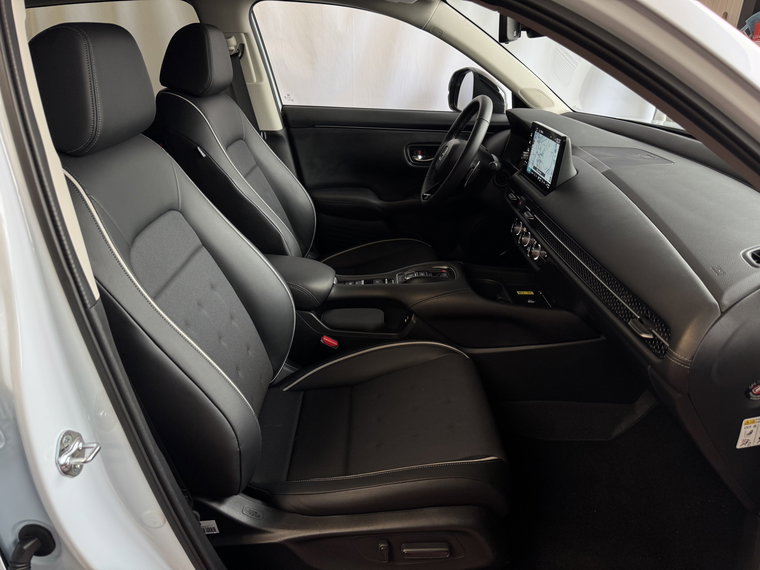 Vehicle Image 36