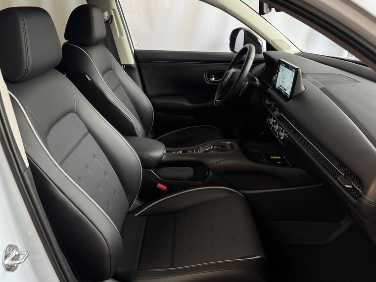Vehicle Image 37