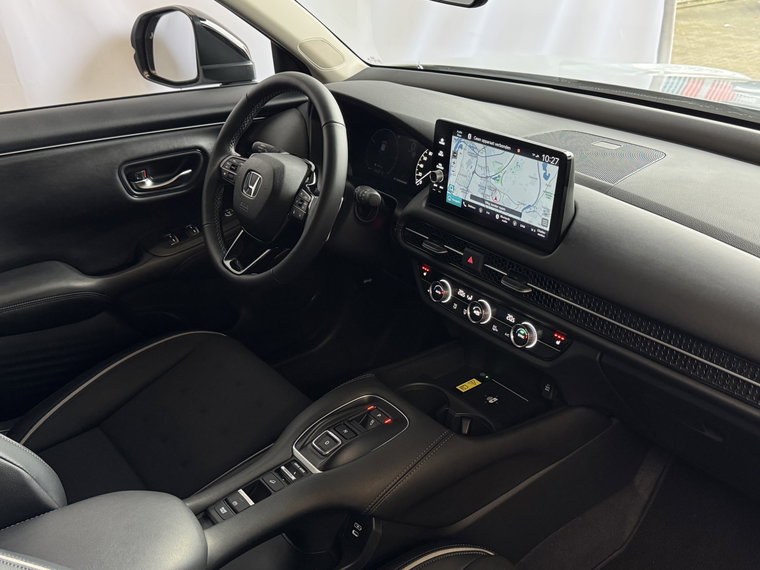 Vehicle Image 38