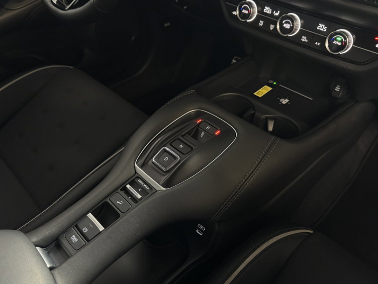 Vehicle Image 42