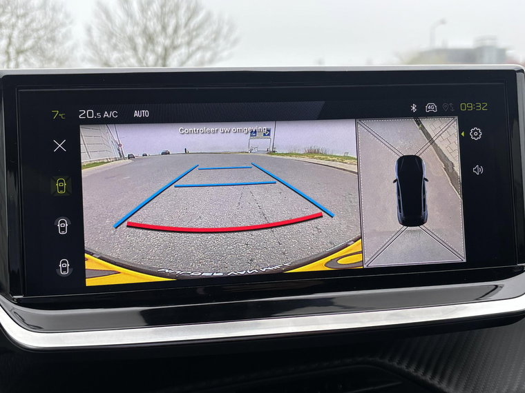 Vehicle Image 20