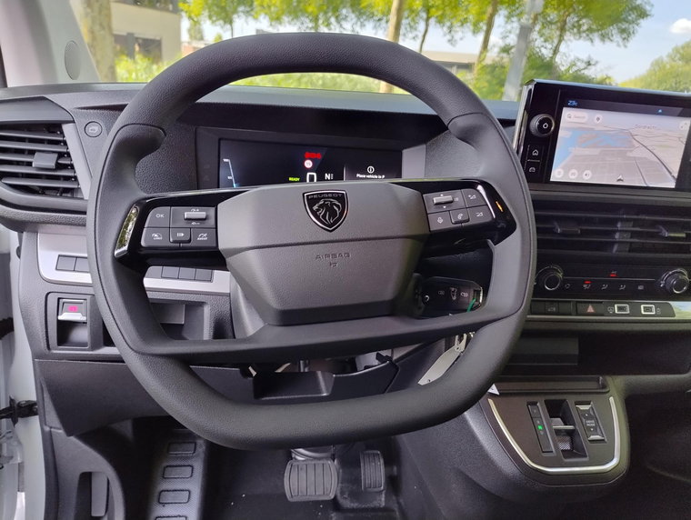 Vehicle Image 31