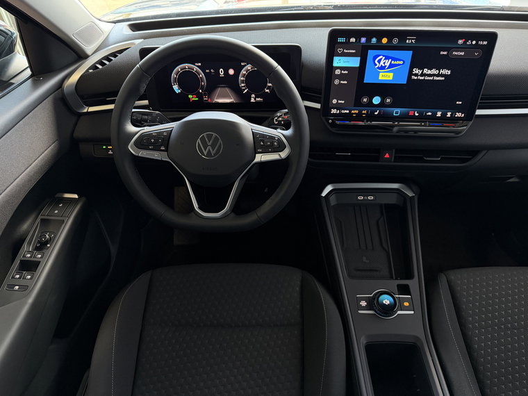 Vehicle Image 21