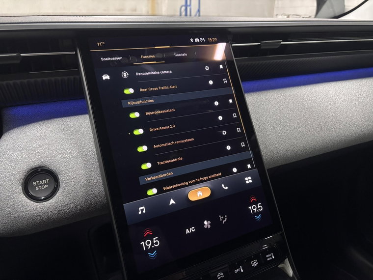 Vehicle Image 45