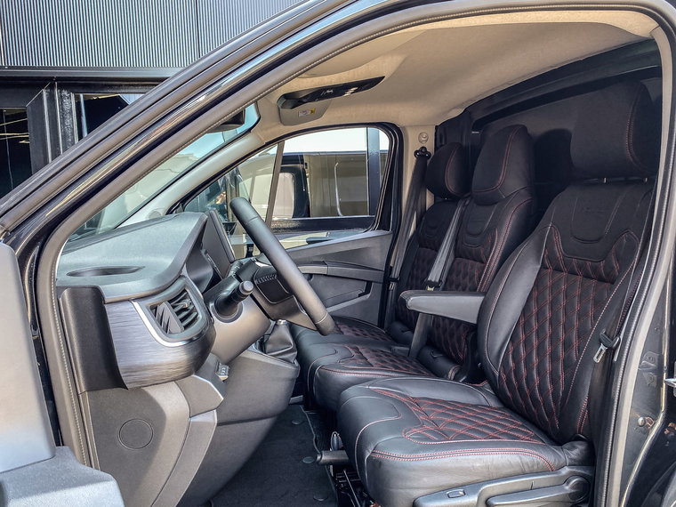 Vehicle Image 15