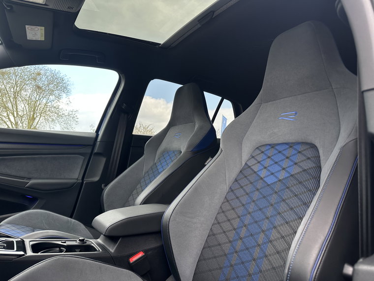 Vehicle Image 28