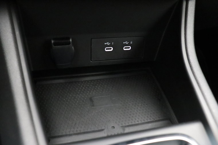 Vehicle Image 35