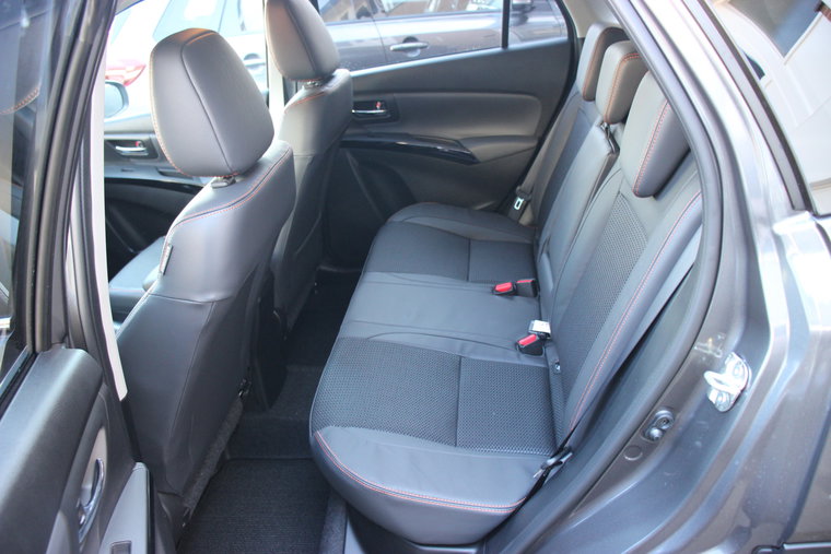 Vehicle Image 9