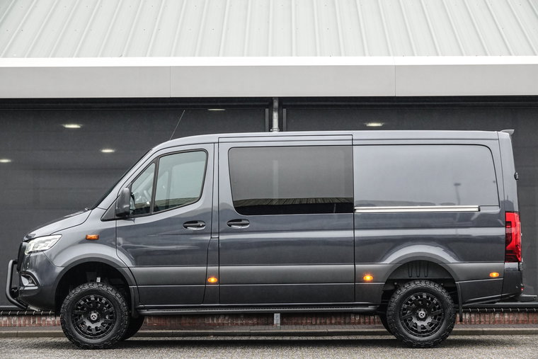 Vehicle Image 48