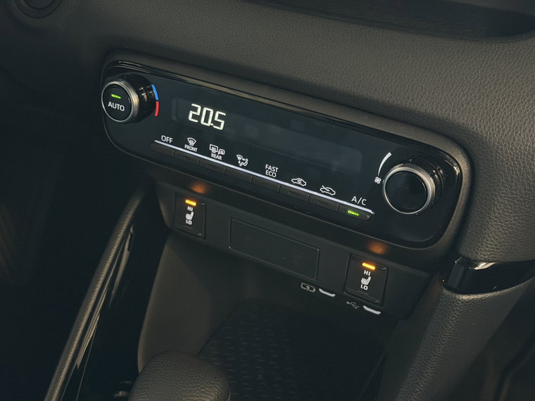 Vehicle Image 35