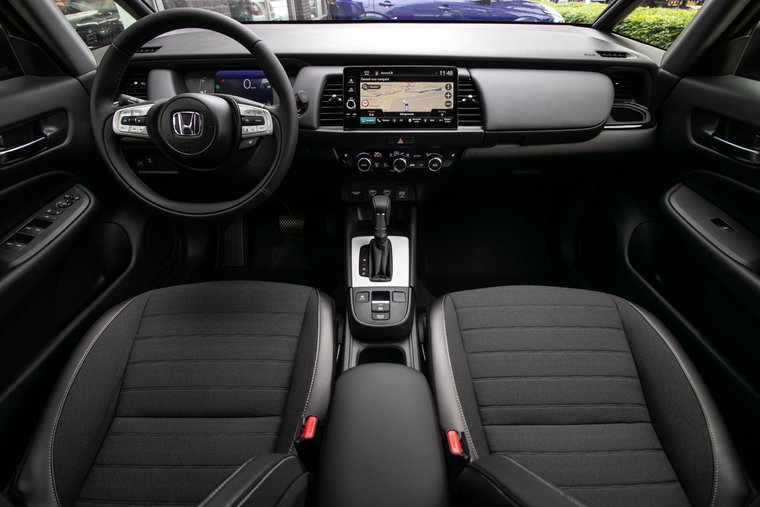 Vehicle Image 14