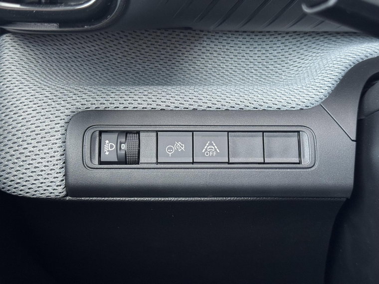 Vehicle Image 29