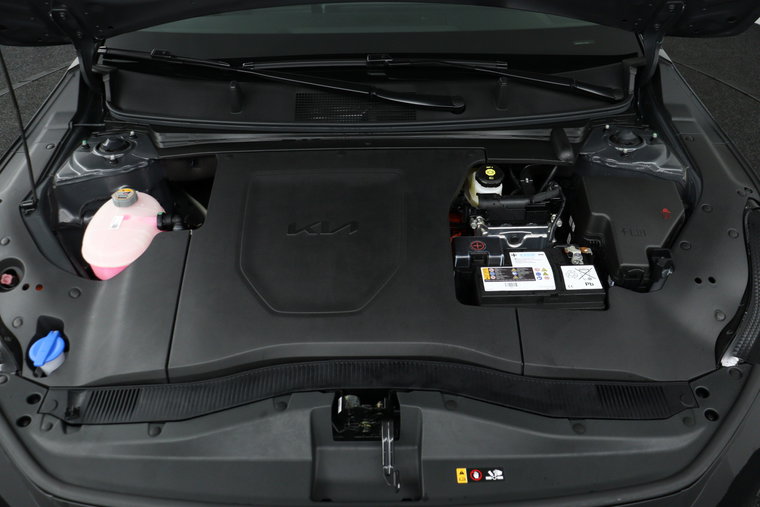 Vehicle Image 35