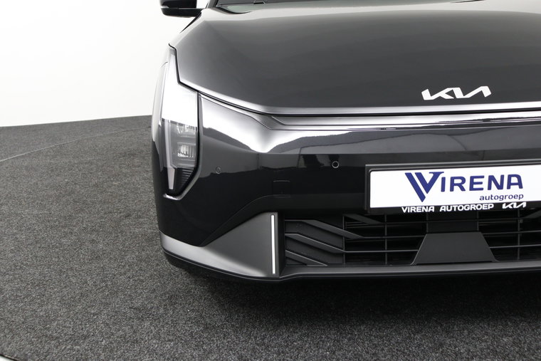 Vehicle Image 38
