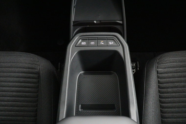 Vehicle Image 53