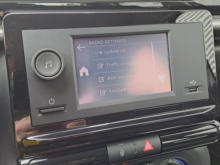 Vehicle Image 32