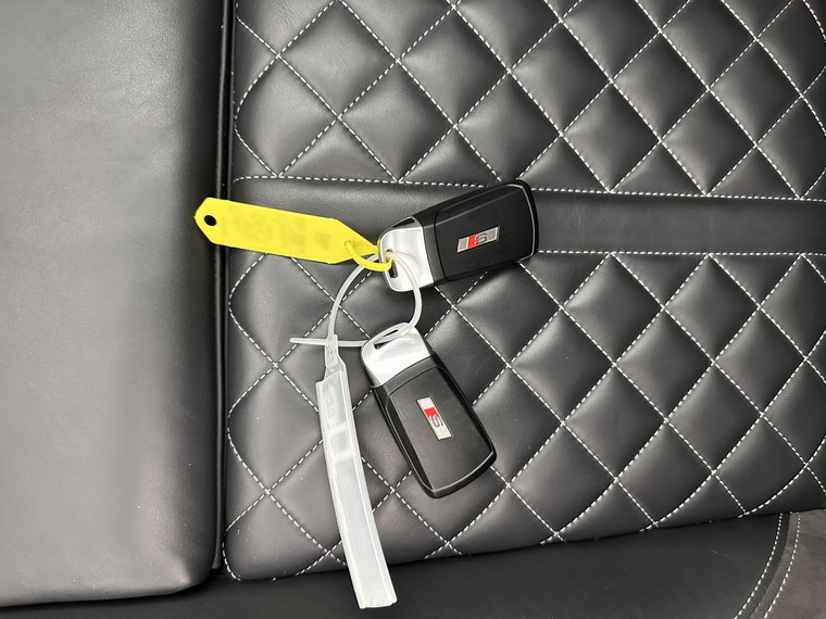 Vehicle Image 31