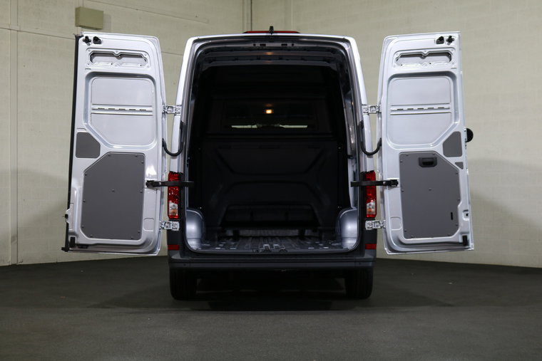 Vehicle Image 11