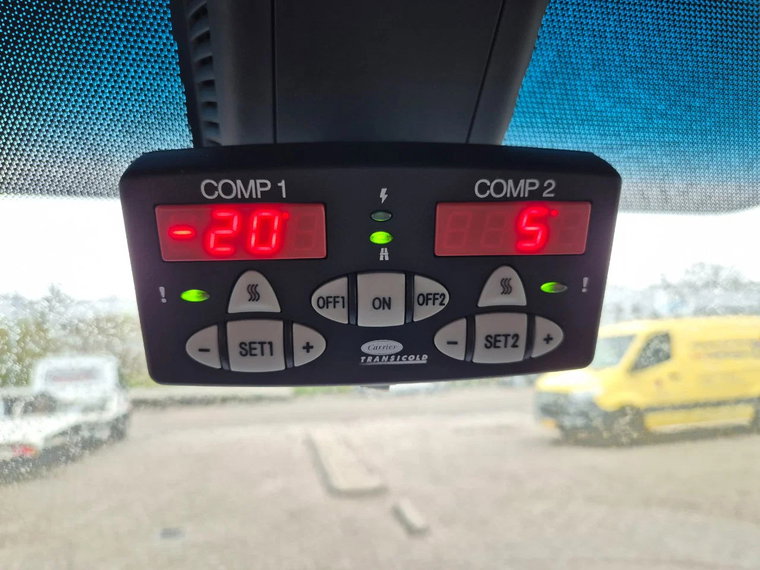 Vehicle Image 13