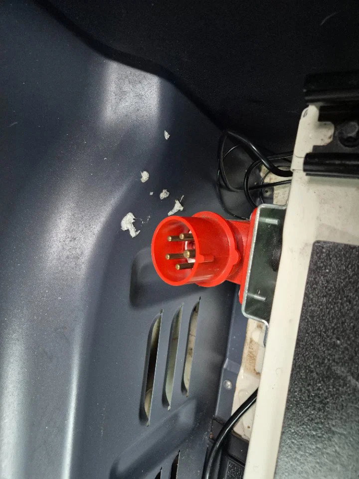 Vehicle Image 35