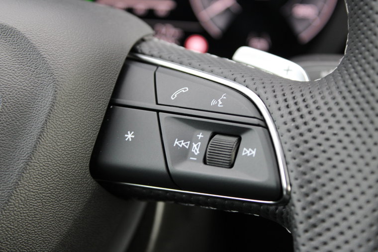 Vehicle Image 26