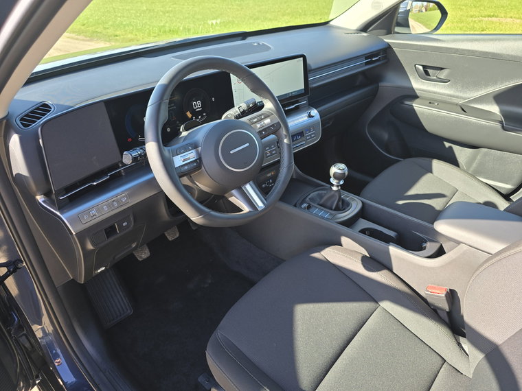 Vehicle Image 22
