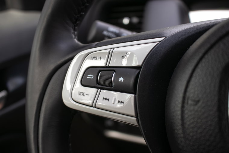 Vehicle Image 35