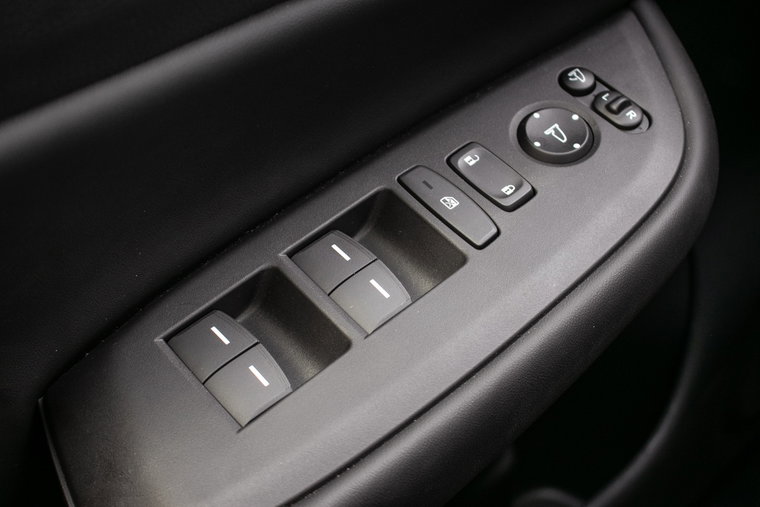 Vehicle Image 38