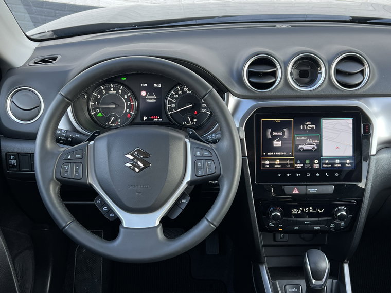 Vehicle Image 8