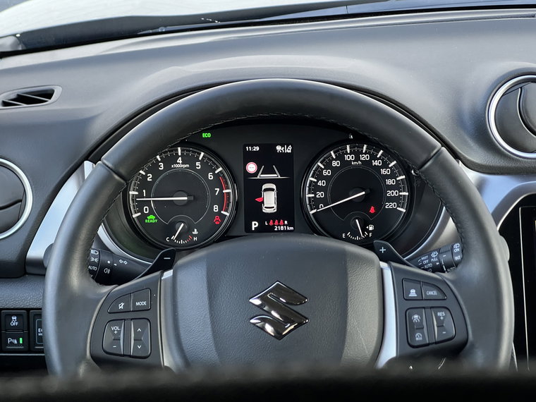 Vehicle Image 11