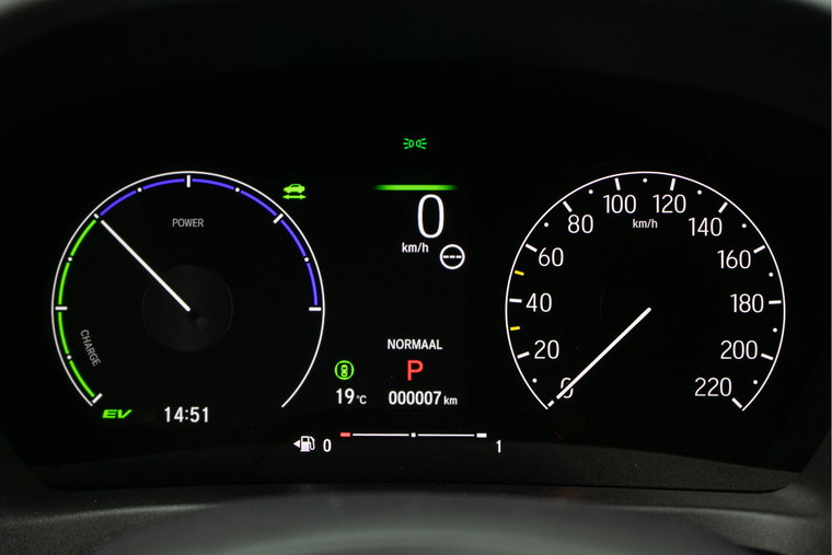 Vehicle Image 16