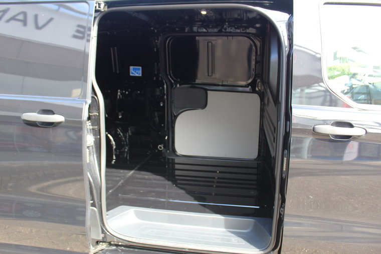 Vehicle Image 35