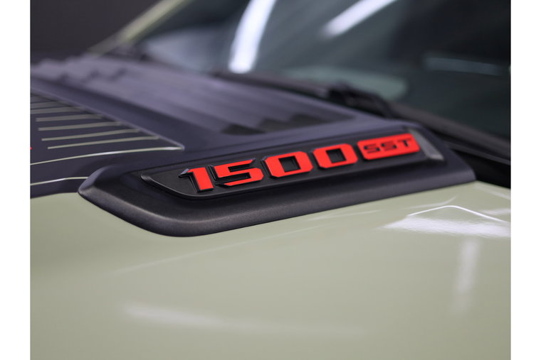 Vehicle Image 15