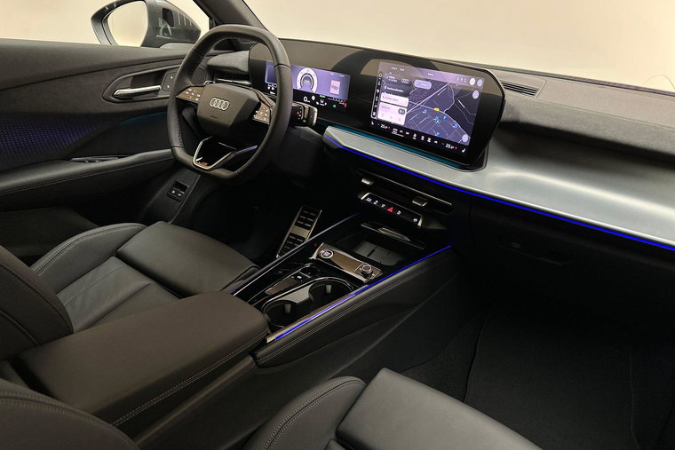 Vehicle Image 14