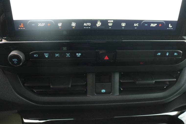 Vehicle Image 39