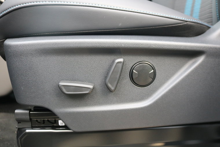 Vehicle Image 41