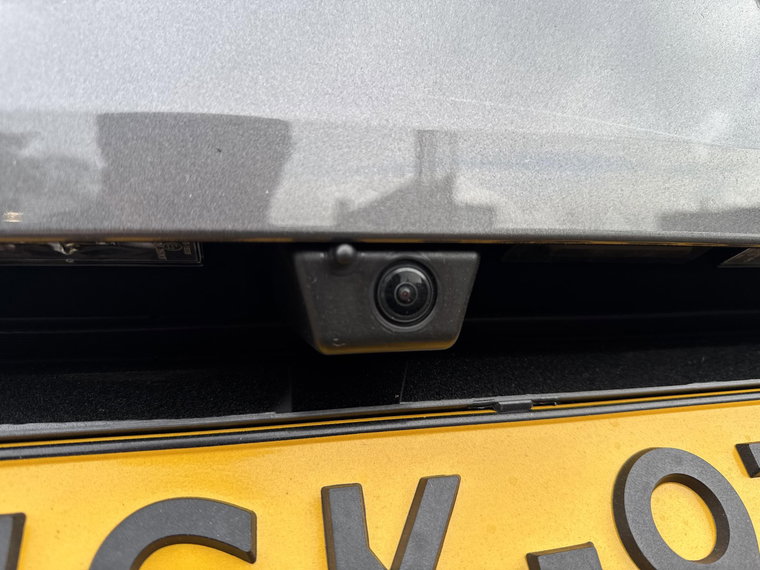 Vehicle Image 35