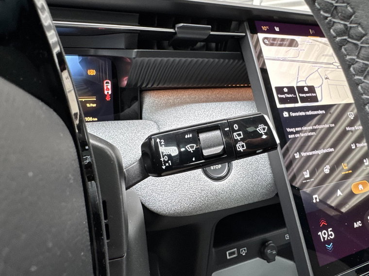 Vehicle Image 43