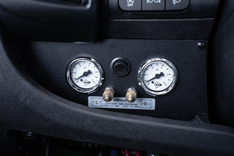 Vehicle Image 35