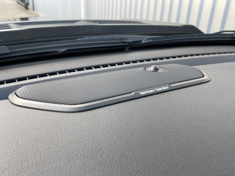 Vehicle Image 40