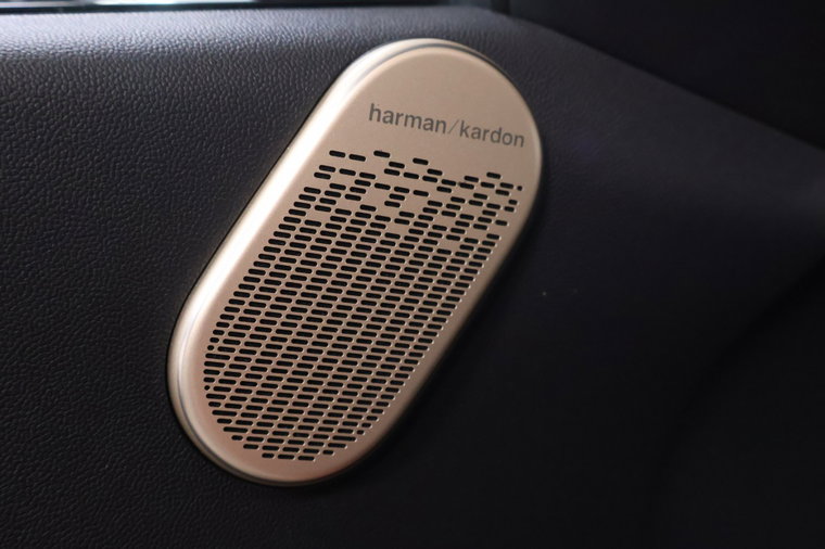 Vehicle Image 33