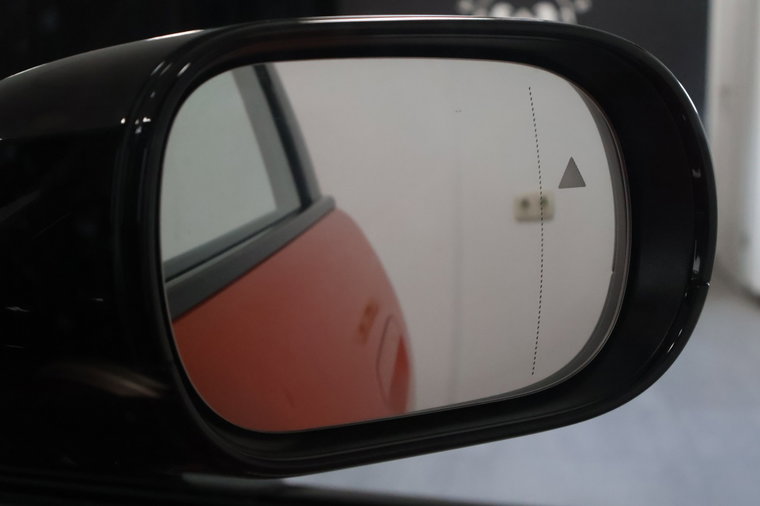 Vehicle Image 35