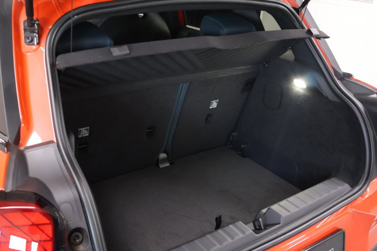 Vehicle Image 37
